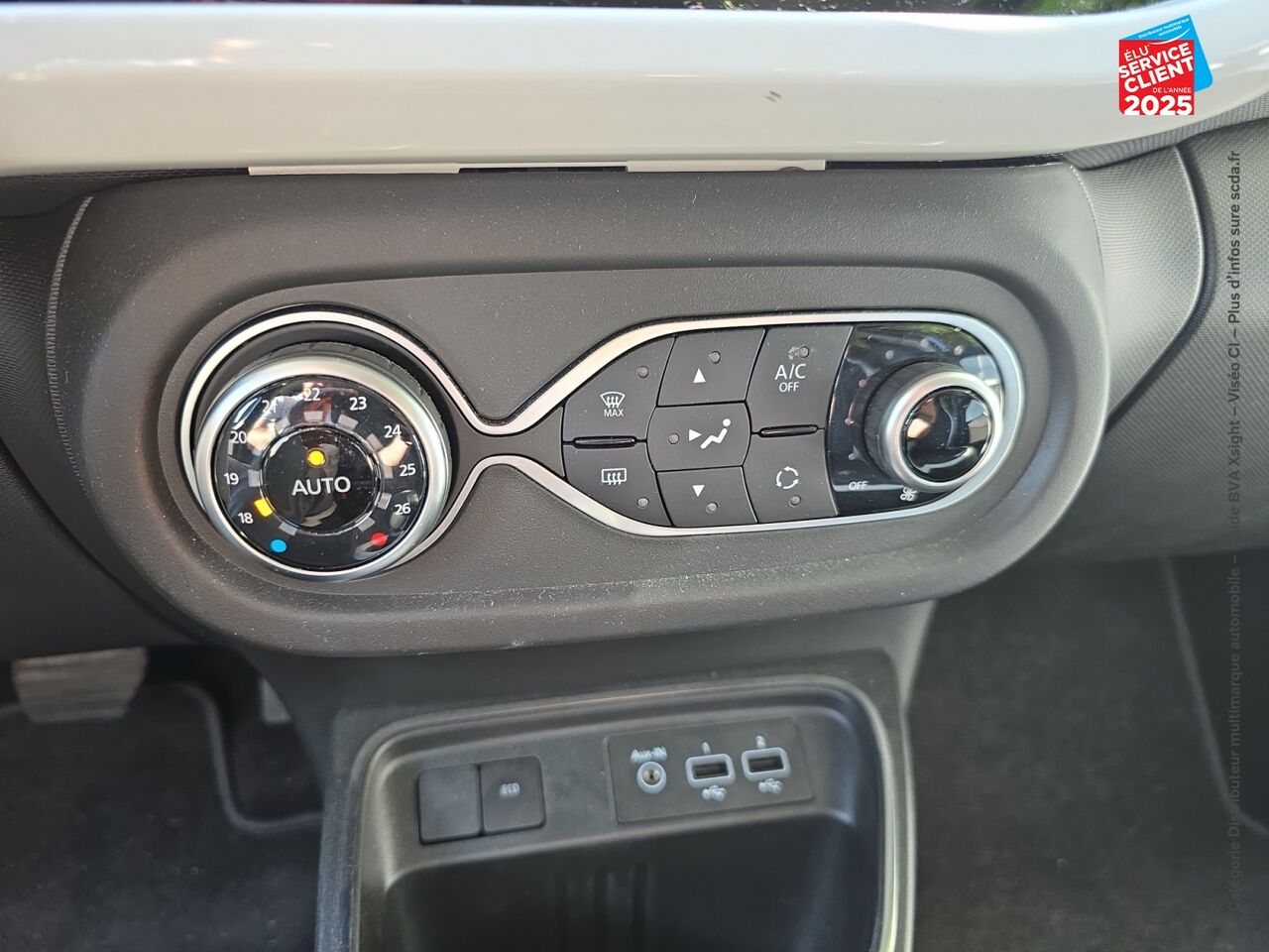 Véhicule d'occasion RENAULT TWINGO E-TECH ELECTRIC TECHNO R80 ACHAT INTEGRAL CAMERA GPS chez Toyota Thionville