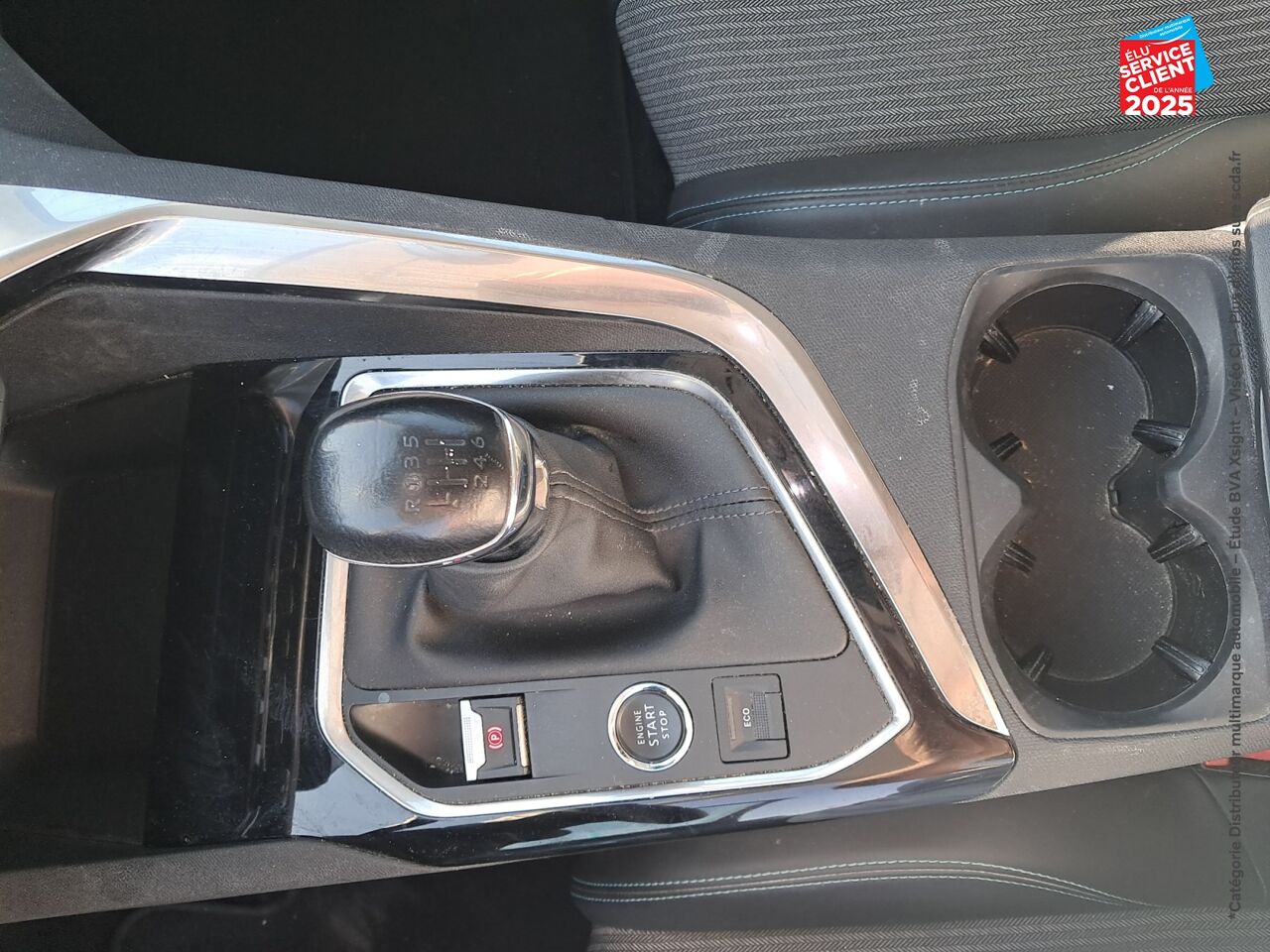 Véhicule d'occasion PEUGEOT 3008 1.2 PURETECH 130CH S/S ALLURE GPS CAMERA chez Toyota Besançon