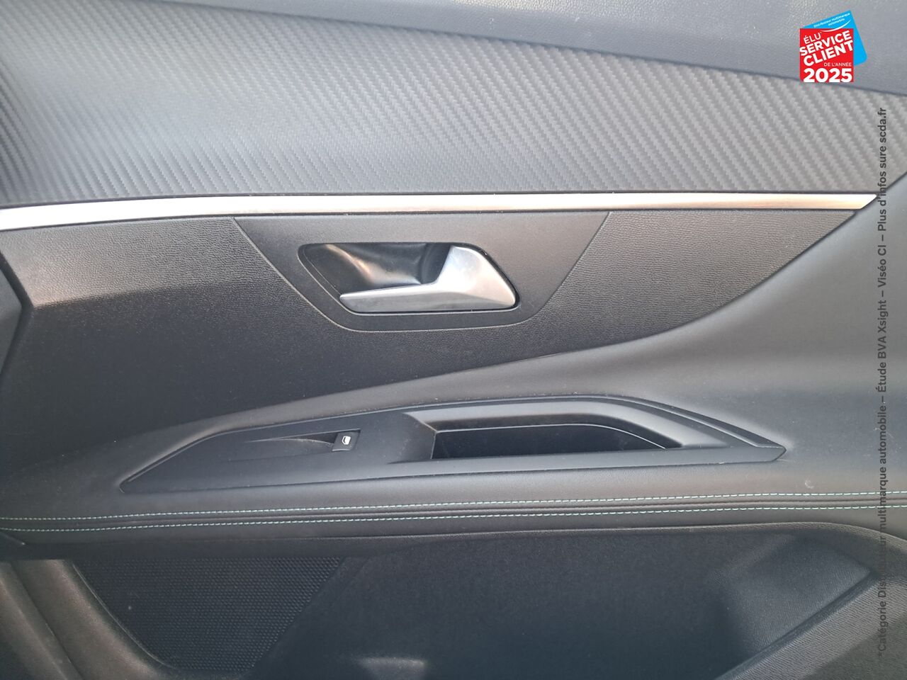 Véhicule d'occasion PEUGEOT 3008 1.2 PURETECH 130CH S/S ALLURE GPS CAMERA chez Toyota Besançon