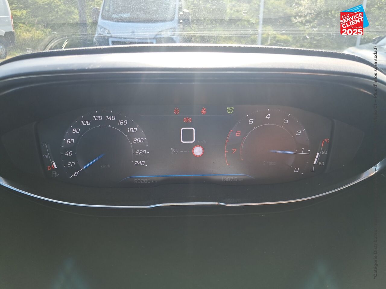 Véhicule d'occasion PEUGEOT 3008 1.2 PURETECH 130CH S/S ALLURE GPS CAMERA chez Toyota Besançon