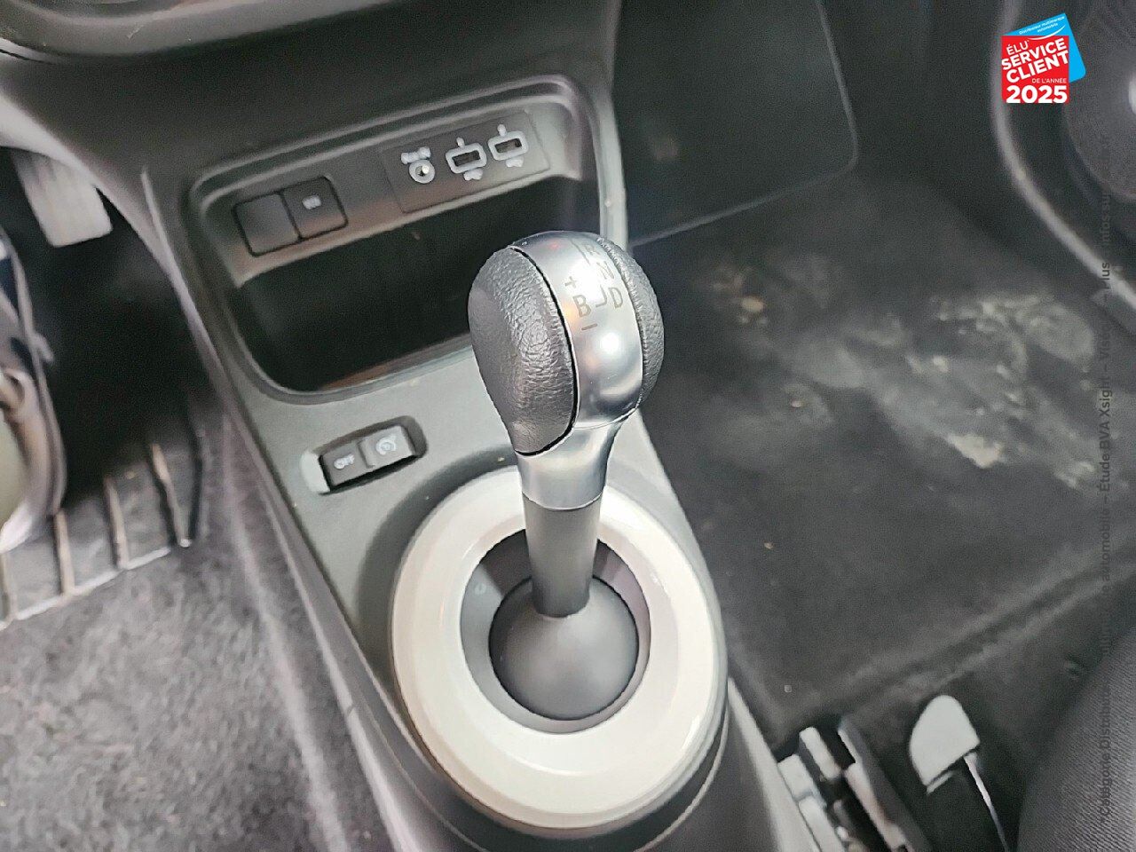 Véhicule d'occasion RENAULT TWINGO E-TECH ELECTRIC EQUILIBRE R80 ACHAT INTEGRAL chez Nissan Strasbourg