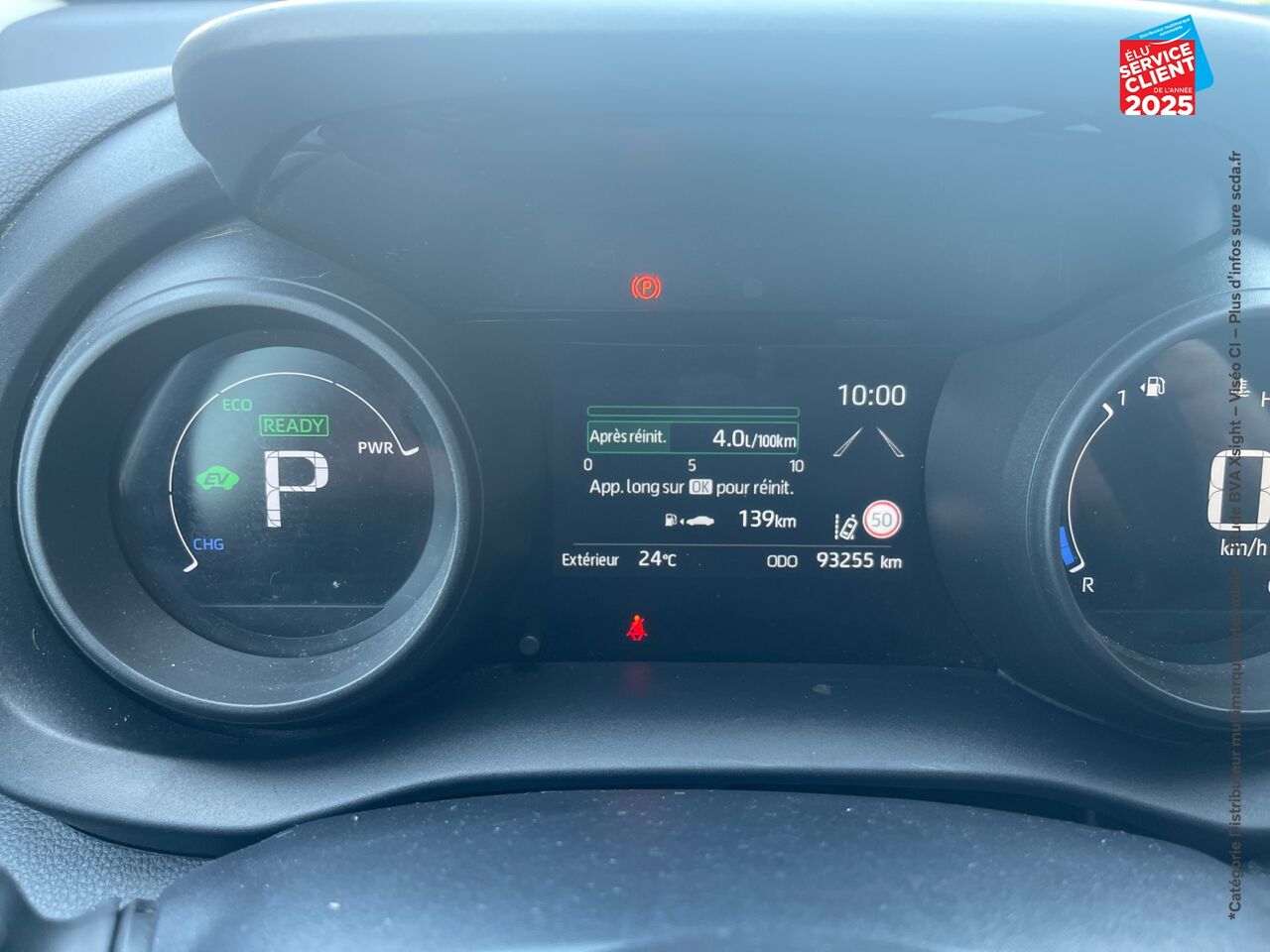 Véhicule d'occasion TOYOTA YARIS CROSS 116H DYNAMIC BUSINESS AWD-I + PROGRAMME BEYOND ZERO ACADEMY MY21 chez Toyota Bar le Duc