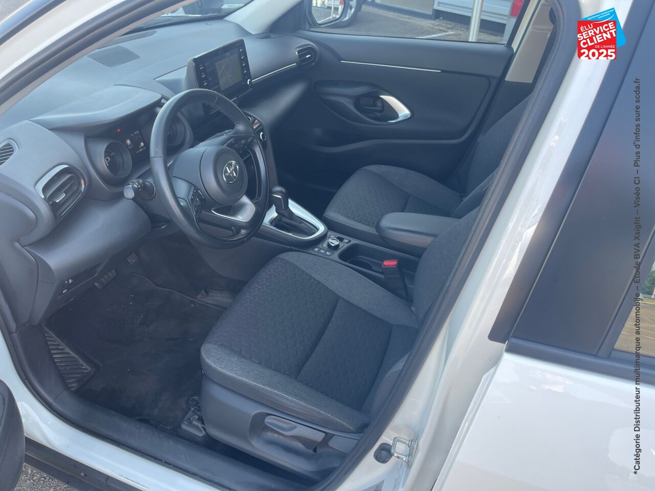 Véhicule d'occasion TOYOTA YARIS CROSS 116H DYNAMIC BUSINESS AWD-I + PROGRAMME BEYOND ZERO ACADEMY MY21 chez Toyota Bar le Duc