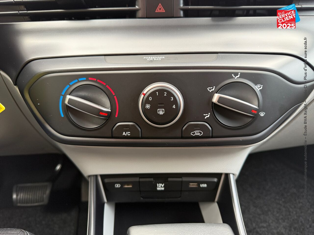 Véhicule d'occasion HYUNDAI I20 1.0 T-GDI 100CH HYBRID CREATIVE DCT-7 CAMERA chez Renault Colmar
