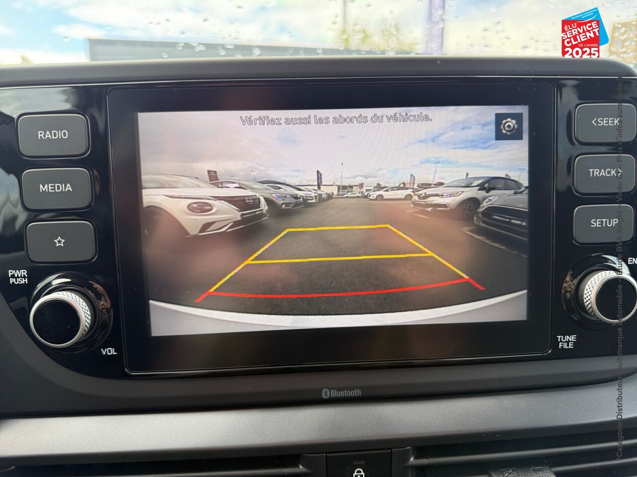 Véhicule d'occasion HYUNDAI I20 1.0 T-GDI 100CH HYBRID CREATIVE DCT-7 CAMERA chez Renault Colmar