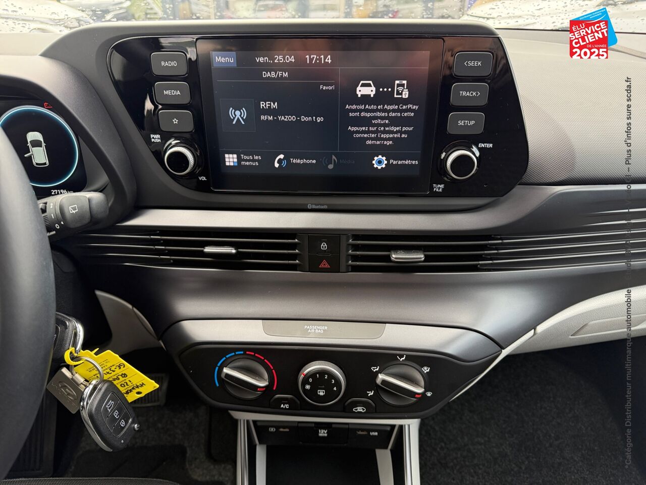 Véhicule d'occasion HYUNDAI I20 1.0 T-GDI 100CH HYBRID CREATIVE DCT-7 CAMERA chez Renault Colmar
