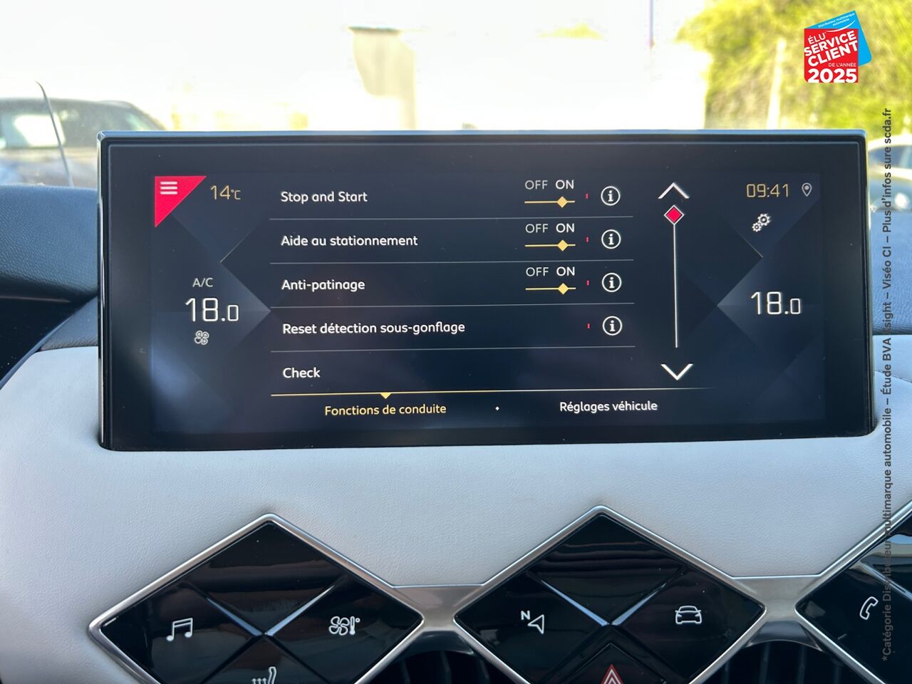 Véhicule d'occasion DS DS 3 CROSSBACK BLUEHDI 100CH GRAND CHIC chez BMW Pontarlier