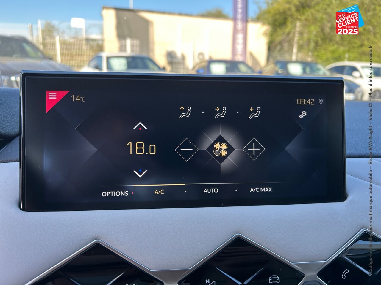 Véhicule d'occasion DS DS 3 CROSSBACK BLUEHDI 100CH GRAND CHIC chez BMW Pontarlier
