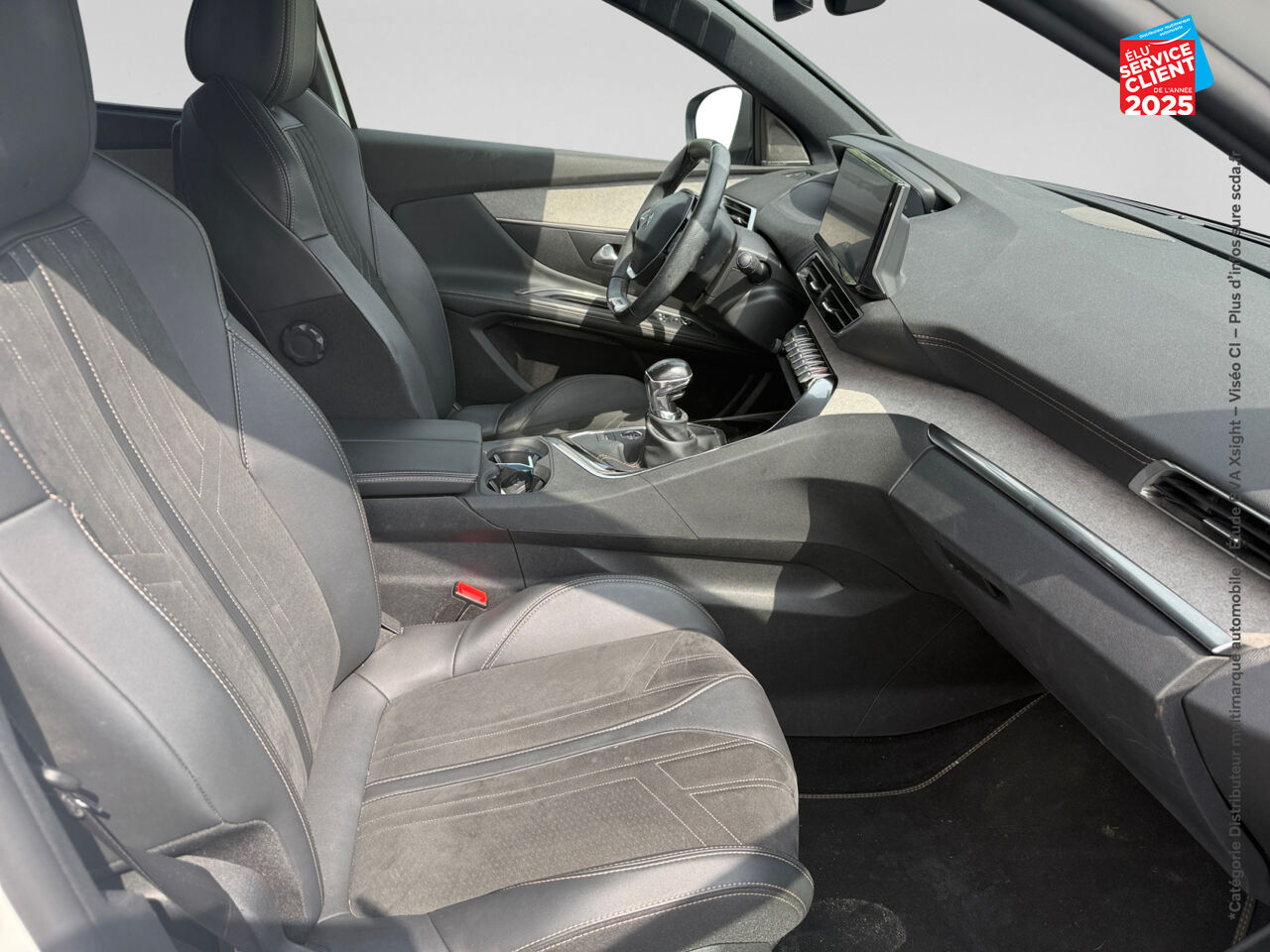 Véhicule d'occasion PEUGEOT 5008 1.2 PURETECH 130CH SS GT chez Hyundai Chalons