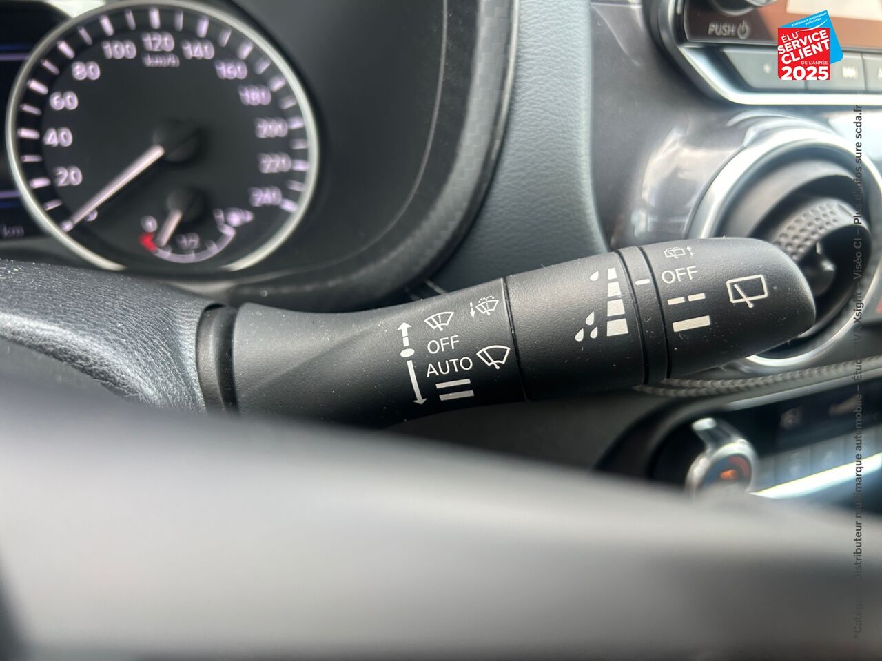 Véhicule d'occasion NISSAN JUKE 1.0 DIG-T 114CH N-CONNECTA 2021.5 CAMERA chez Opel Verdun