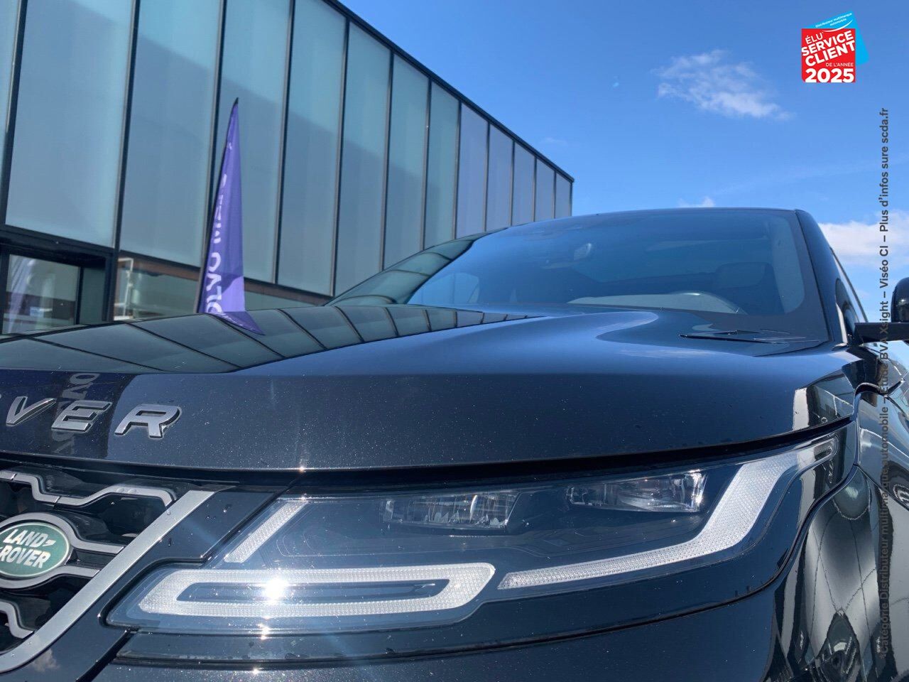 Véhicule d'occasion LAND-ROVER RANGE ROVER EVOQUE 2.0 D 180CH R-DYNAMIC S AWD BVA TPANO SIEGES CUIR GPS CAMERA CARPLAY chez Renault Saint-Louis