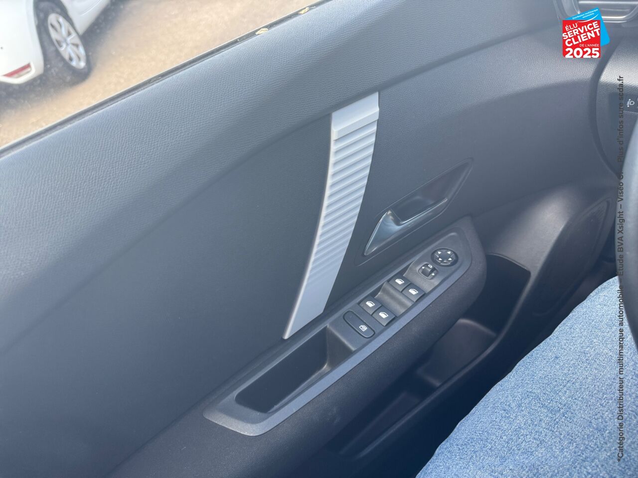 Véhicule d'occasion CITROEN C4 BLUEHDI 110CH S/S FEEL PACK BUSINESS chez Renault Saint-Louis