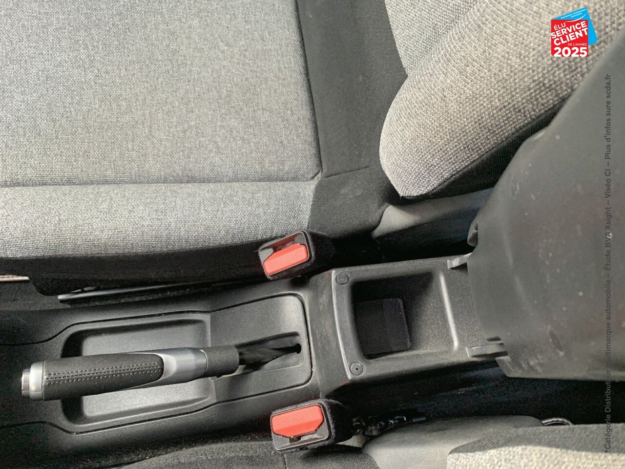 Véhicule d'occasion CITROEN C3 PURETECH 82CH ORIGINS S/S E6.D chez Toyota Verdun
