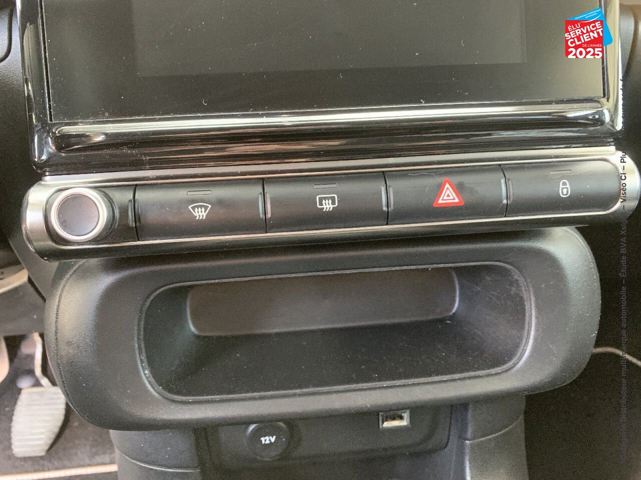 Véhicule d'occasion CITROEN C3 PURETECH 82CH ORIGINS S/S E6.D chez Toyota Verdun