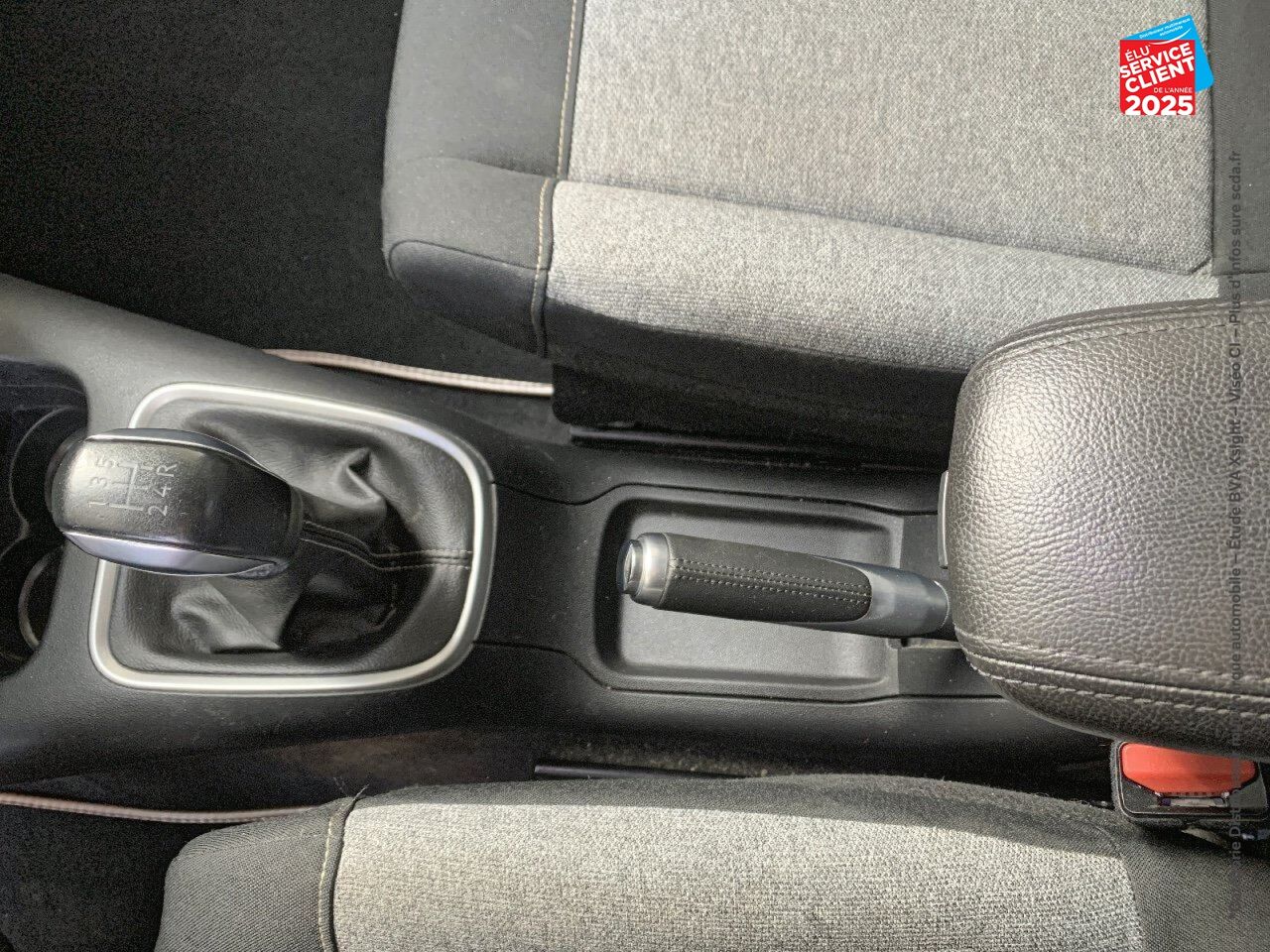 Véhicule d'occasion CITROEN C3 PURETECH 82CH ORIGINS S/S E6.D chez Toyota Verdun