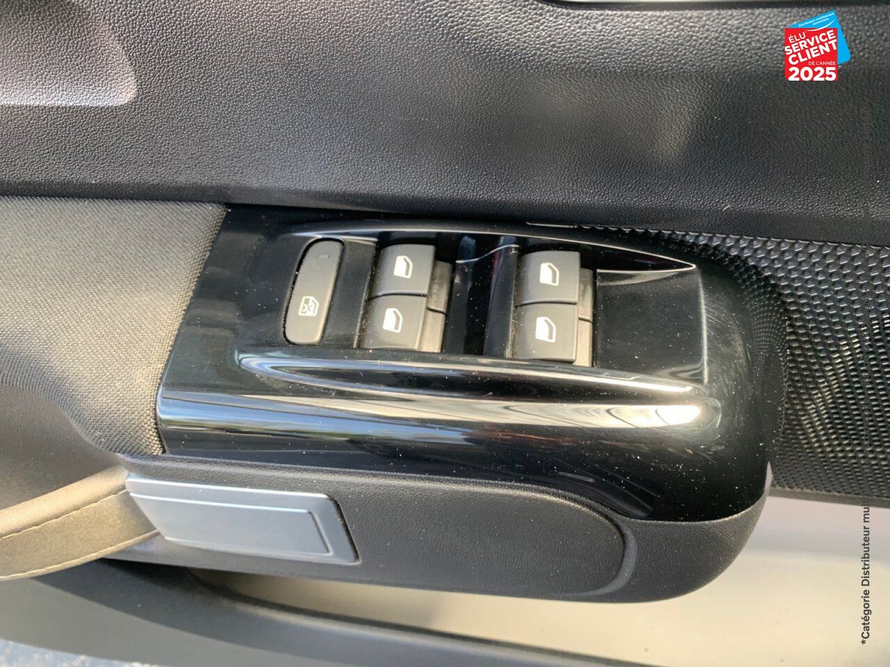 Véhicule d'occasion CITROEN C3 PURETECH 82CH ORIGINS S/S E6.D chez Toyota Verdun