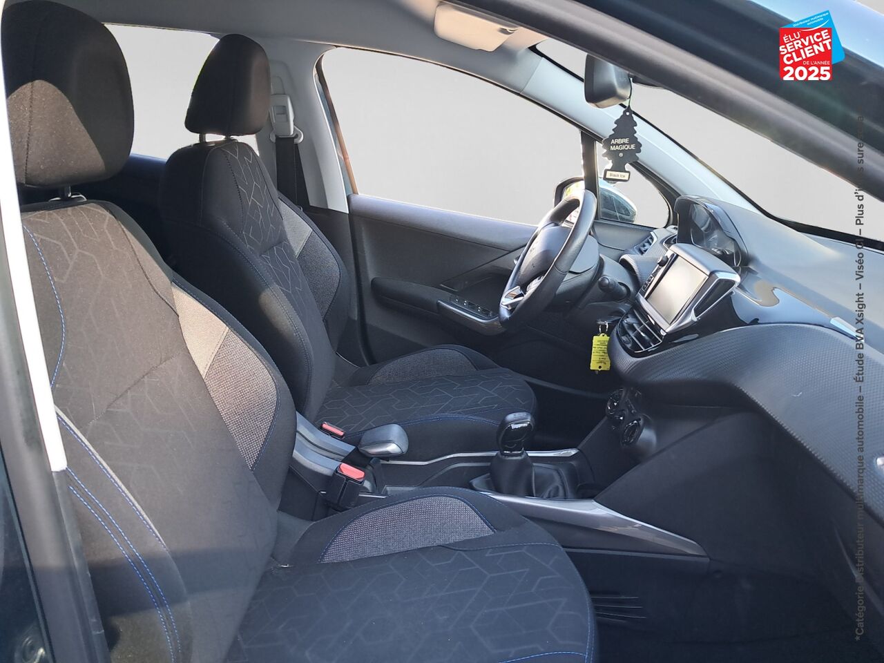 Véhicule d'occasion PEUGEOT 2008 1.2 PURETECH 82CH STYLE chez Renault Saint-Louis