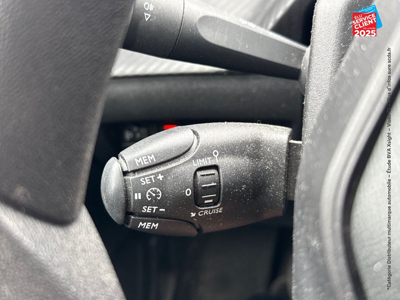 Véhicule d'occasion PEUGEOT 208 1.2 PURETECH 75CH S/S LIKE 2022 chez Renault Saint-Louis