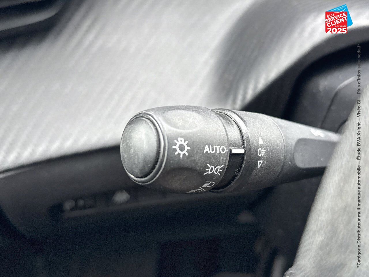 Véhicule d'occasion PEUGEOT 208 1.2 PURETECH 75CH S/S LIKE 2022 chez Renault Saint-Louis