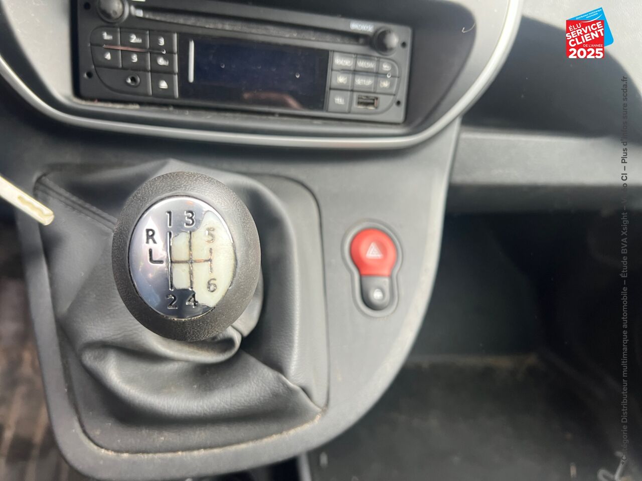 Véhicule d'occasion RENAULT KANGOO EXPRESS 1.5 BLUE DCI 80CH GRAND CONFORT 5CV chez Renault Saint-Louis