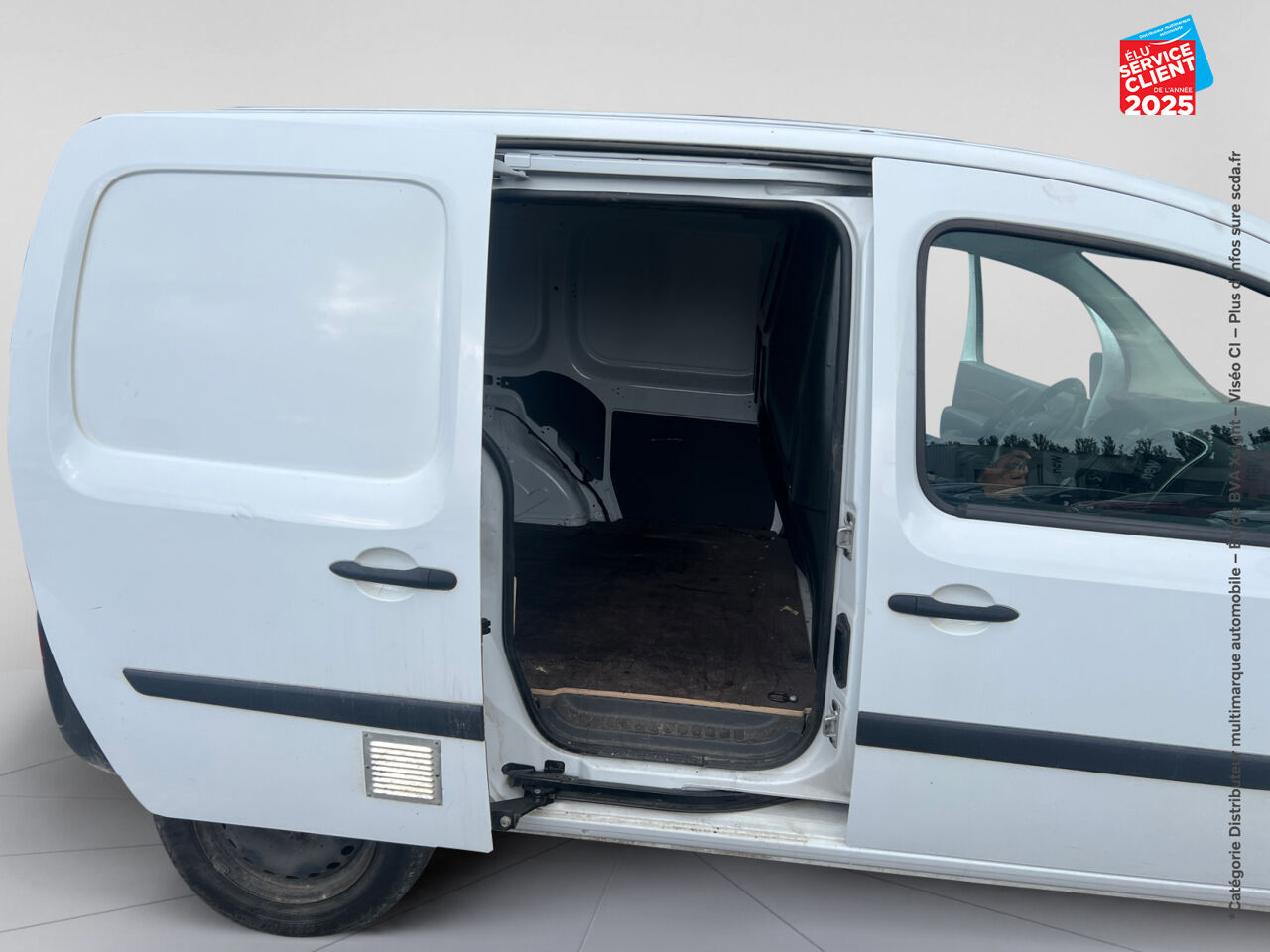 Véhicule d'occasion RENAULT KANGOO EXPRESS 1.5 BLUE DCI 80CH GRAND CONFORT 5CV chez Renault Saint-Louis