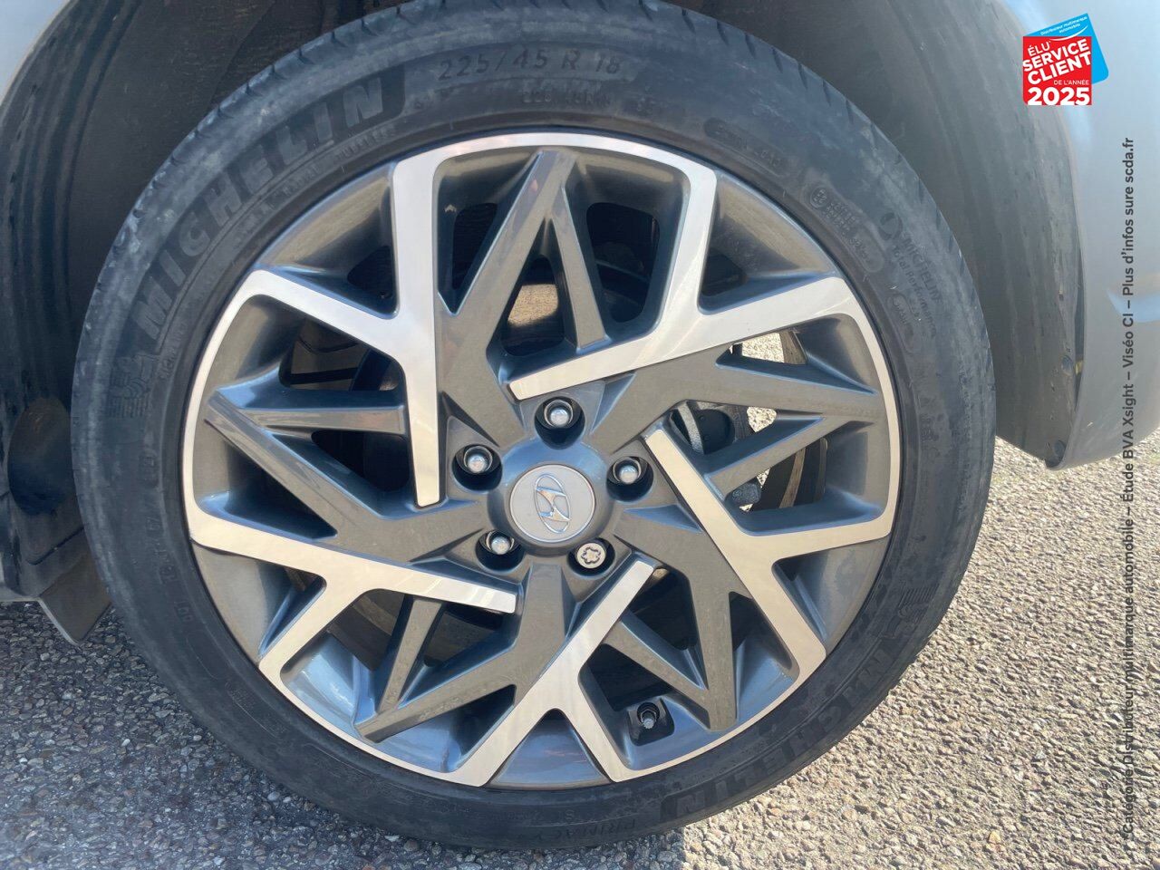 Véhicule d'occasion HYUNDAI KONA 1.6 GDI 141CH HYBRID EXECUTIVE DCT-6 chez Hyundai Epernay