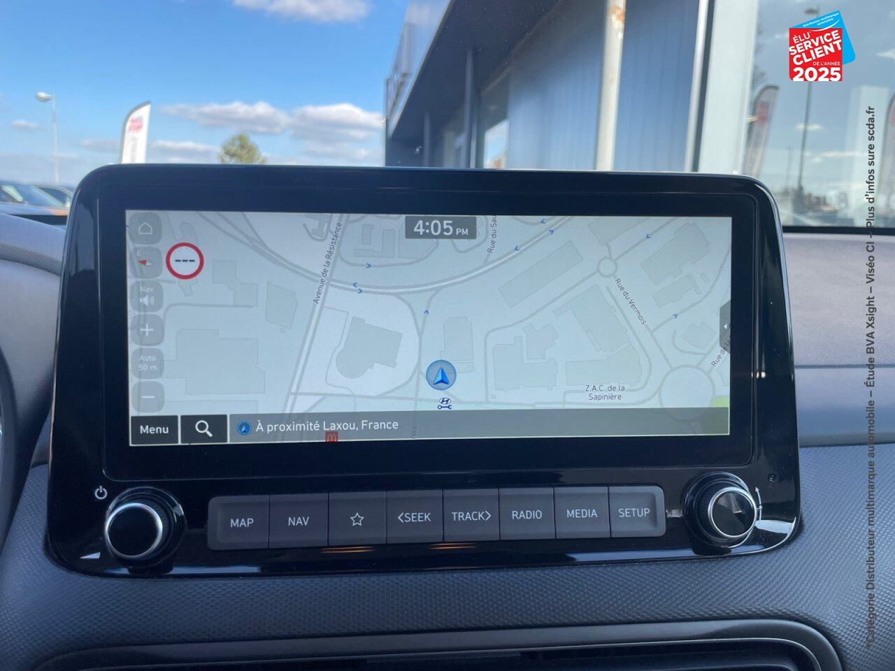 Véhicule d'occasion HYUNDAI KONA 1.6 GDI 141CH HYBRID EXECUTIVE DCT-6 chez Hyundai Epernay