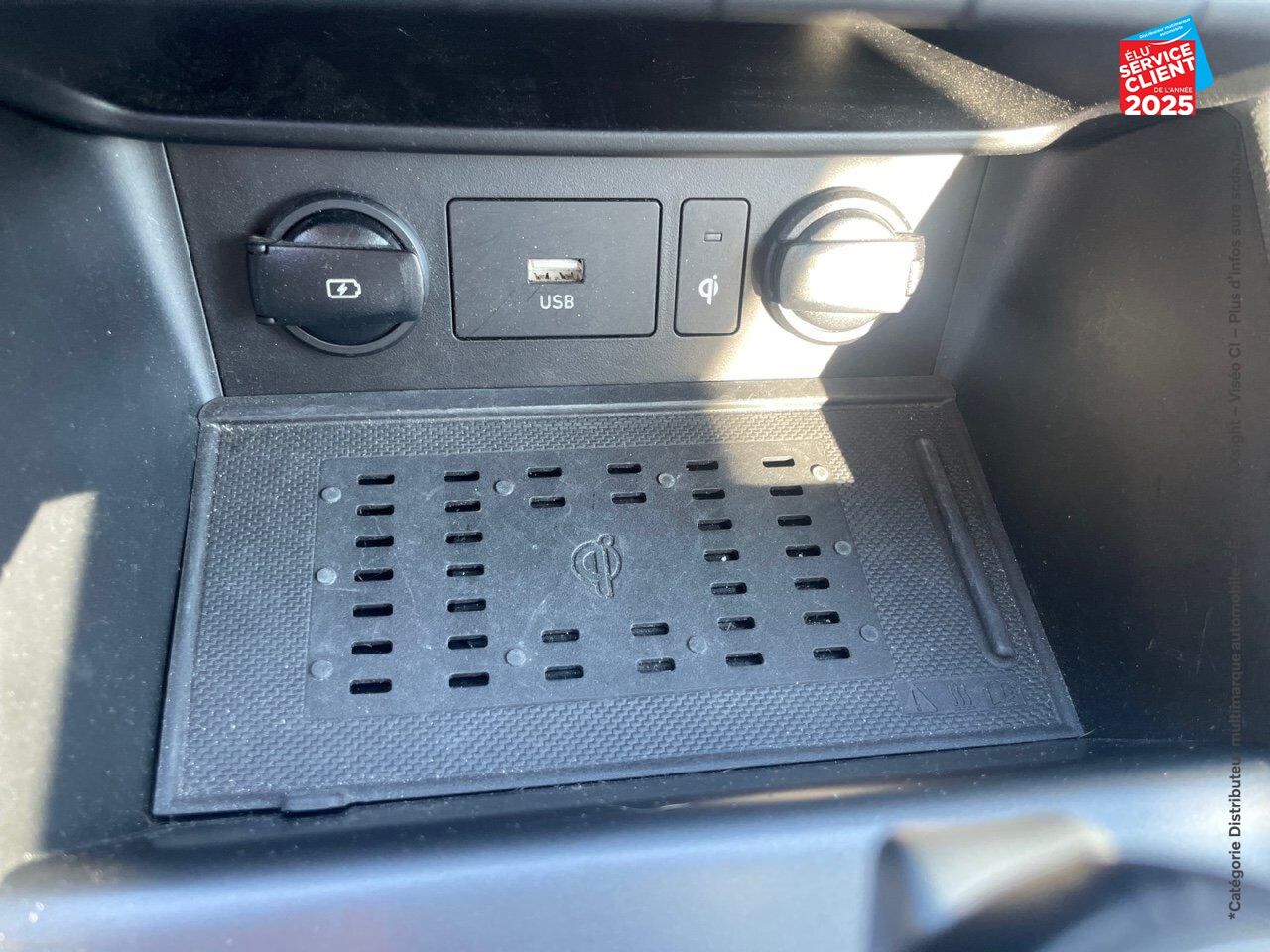 Véhicule d'occasion HYUNDAI KONA 1.6 GDI 141CH HYBRID EXECUTIVE DCT-6 chez Hyundai Epernay