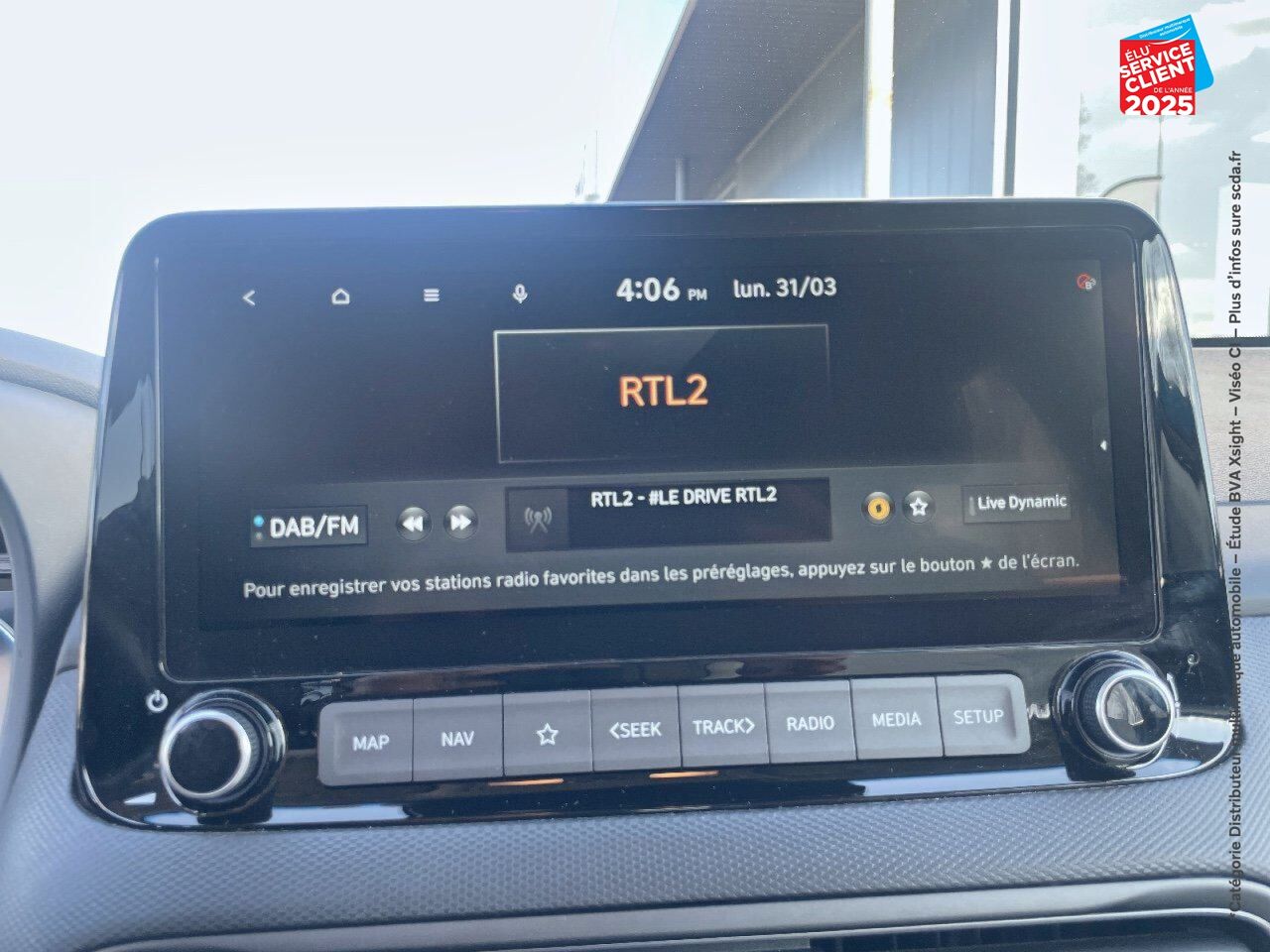 Véhicule d'occasion HYUNDAI KONA 1.6 GDI 141CH HYBRID EXECUTIVE DCT-6 chez Hyundai Epernay