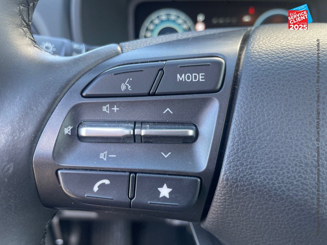 Véhicule d'occasion HYUNDAI KONA 1.6 GDI 141CH HYBRID EXECUTIVE DCT-6 chez Hyundai Epernay