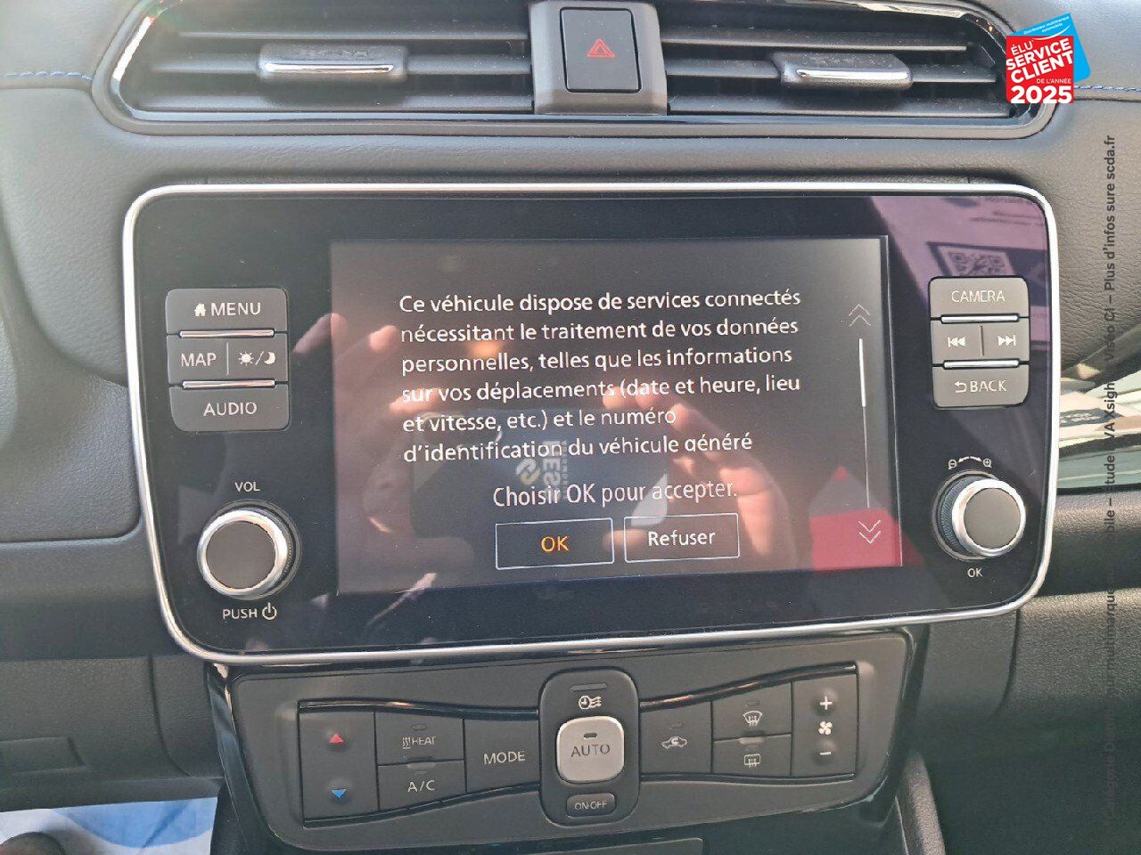 Véhicule d'occasion NISSAN LEAF 150CH 40KWH N-CONNECTA 22 chez Dacia Mulhouse