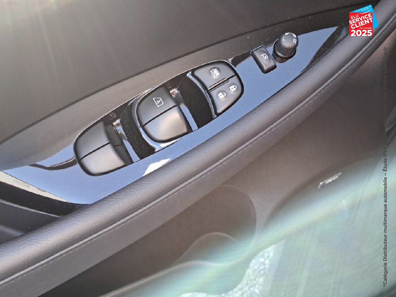 Véhicule d'occasion NISSAN LEAF 150CH 40KWH N-CONNECTA 22 chez Dacia Mulhouse