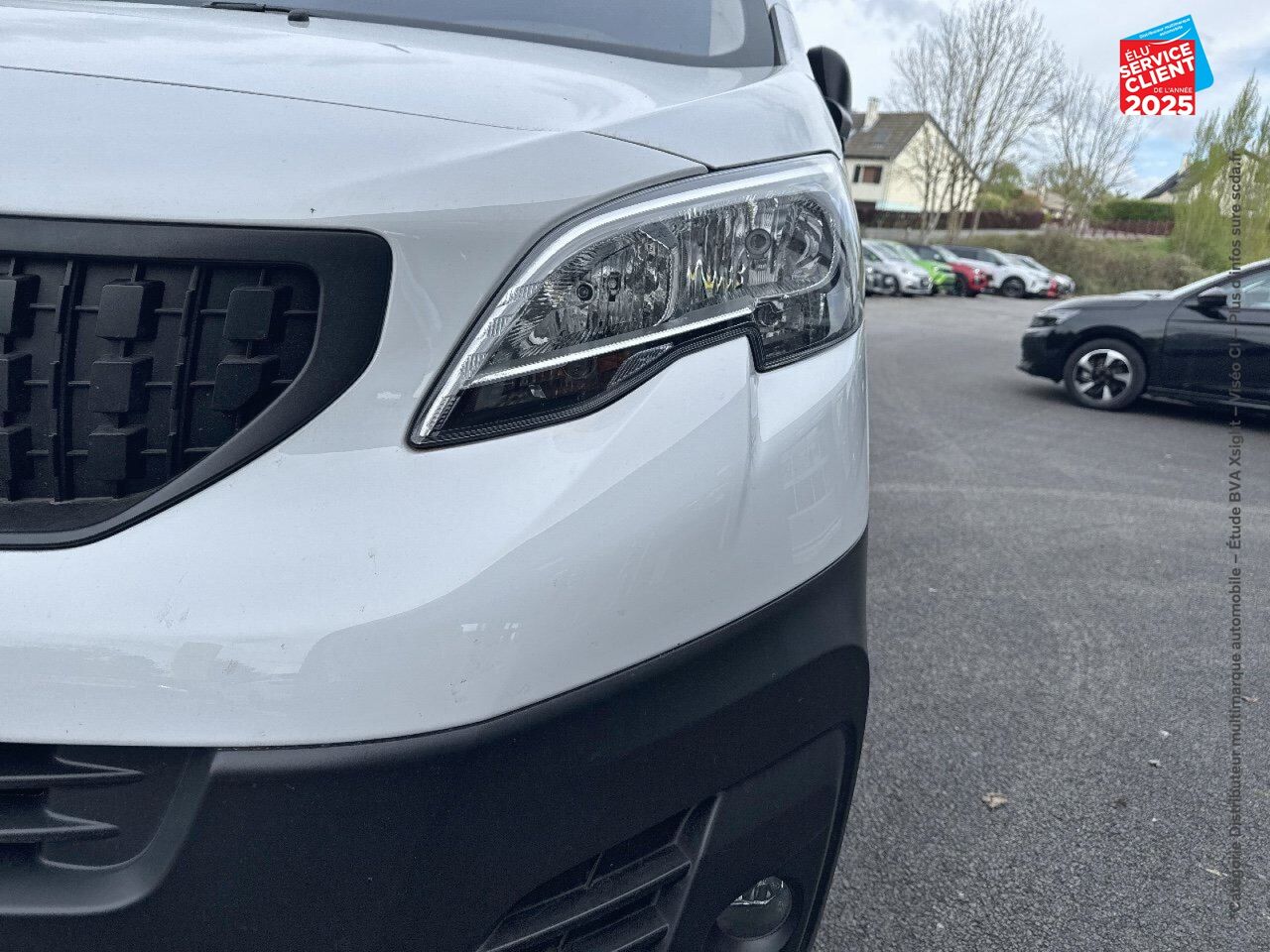 Véhicule d'occasion PEUGEOT EXPERT FG M 2.0 BLUEHDI 180CH SS PACK ASPHALT EAT8 GPS CAMERA chez Renault Saint-Louis
