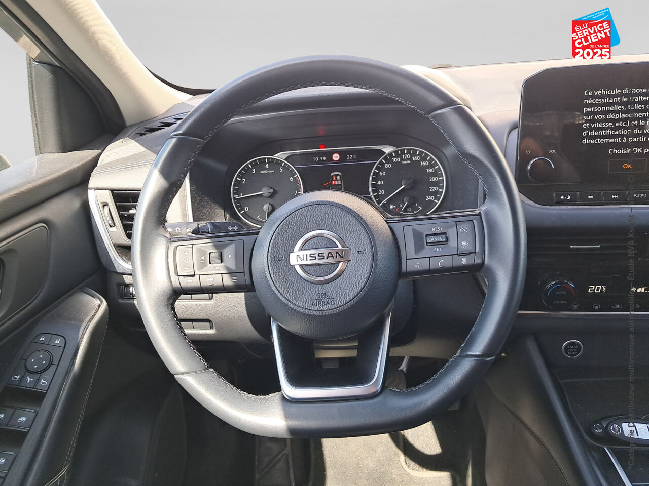 Véhicule d'occasion NISSAN QASHQAI 1.3 MILD HYBRID 140CH N-CONNECTA GPS CAMERA ATTELAGE chez Renault Sélestat