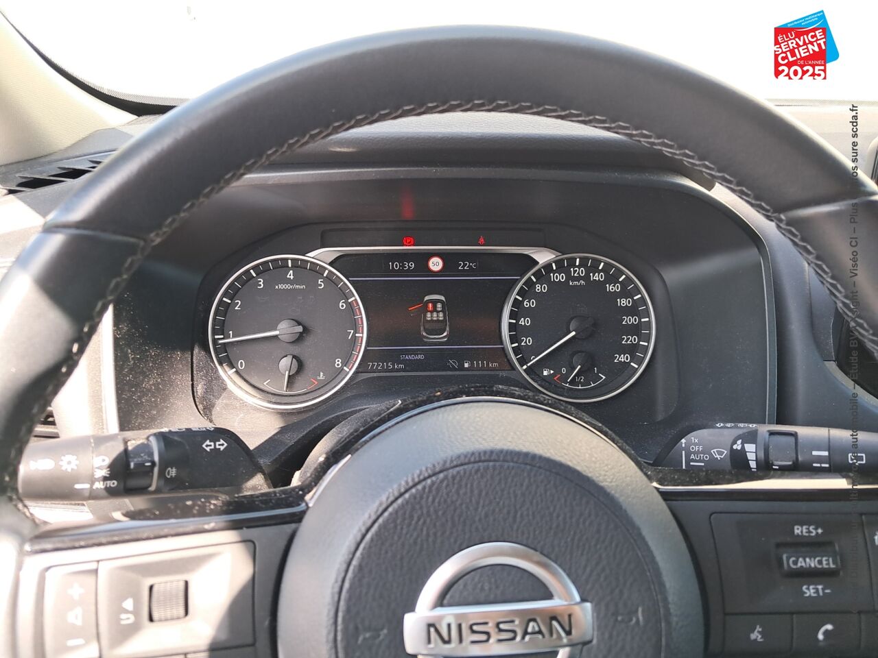 Véhicule d'occasion NISSAN QASHQAI 1.3 MILD HYBRID 140CH N-CONNECTA GPS CAMERA ATTELAGE chez Renault Sélestat