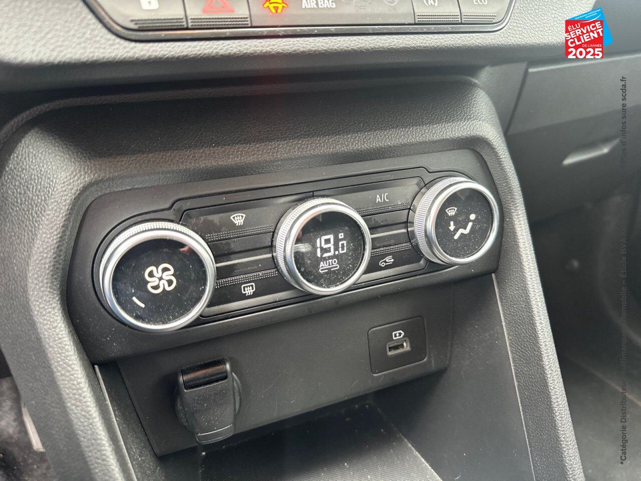 Véhicule d'occasion DACIA JOGGER 1.0 TCE 110CH EXTREME+ 5 PLACES chez Renault Saint-Louis