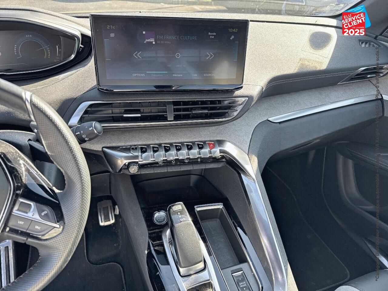 Véhicule d'occasion PEUGEOT 3008 HYBRID 225CH GT E-EAT8 chez Hyundai Chalons