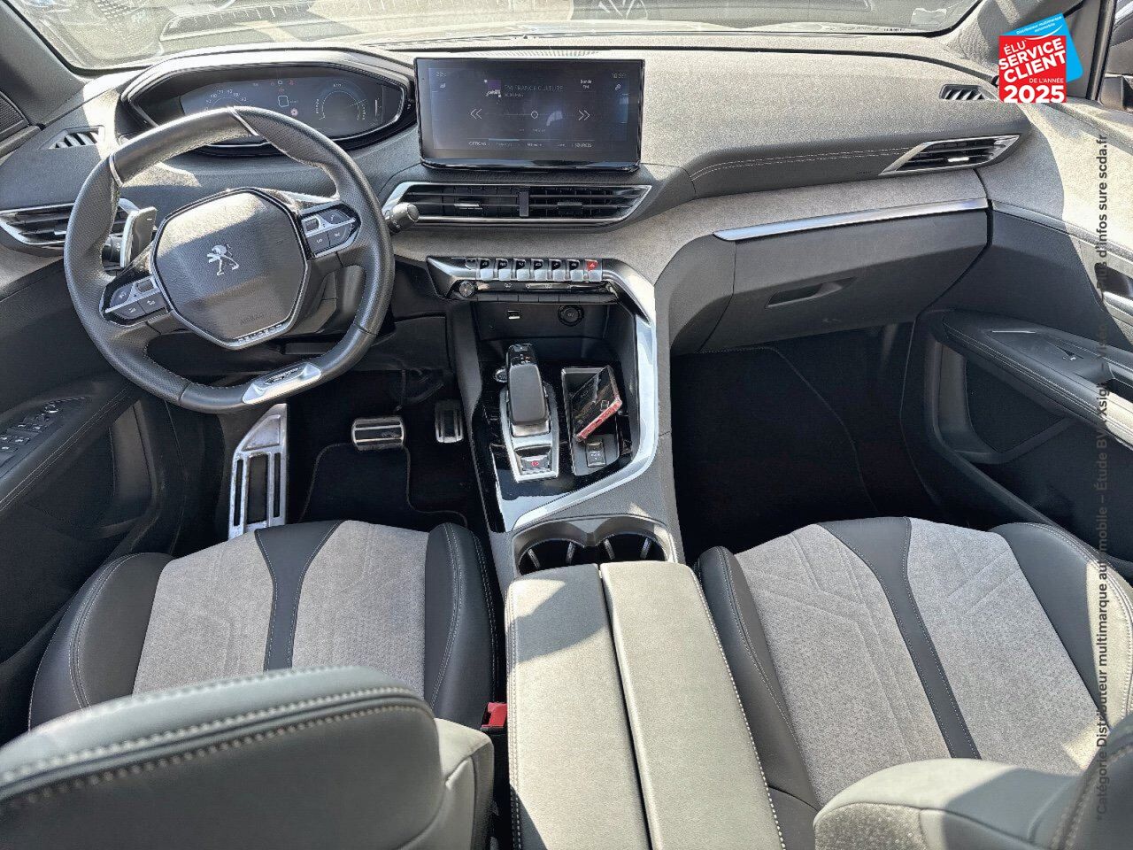 Véhicule d'occasion PEUGEOT 3008 HYBRID 225CH GT E-EAT8 chez Hyundai Chalons