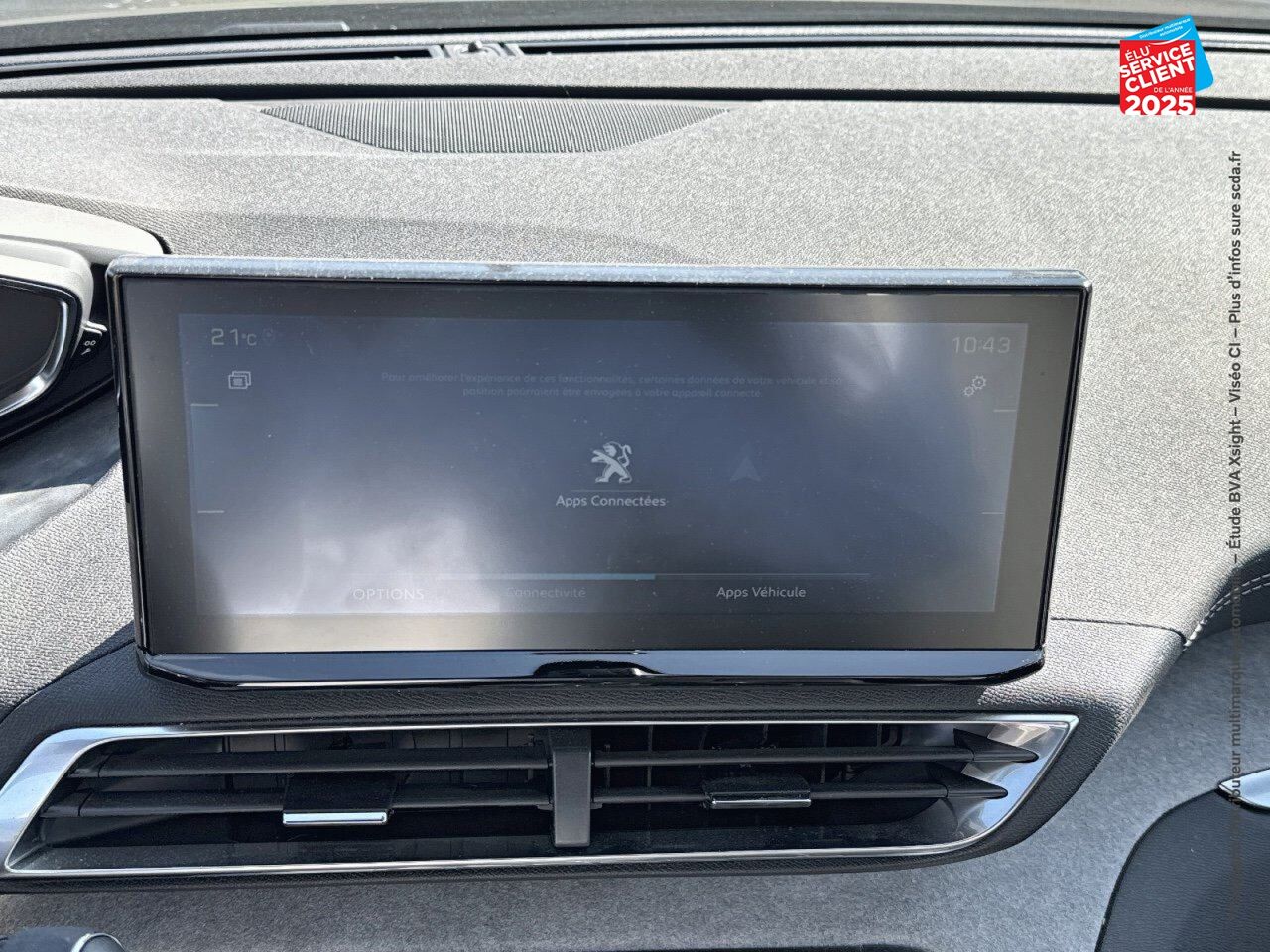 Véhicule d'occasion PEUGEOT 3008 HYBRID 225CH GT E-EAT8 chez Hyundai Chalons