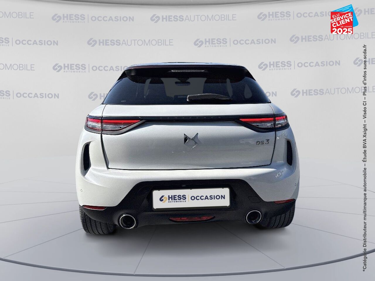 Véhicule d'occasion DS DS 3 CROSSBACK PURETECH 155CH LA PREMIERE AUTOMATIQUE 126G SIEGES CHAUF/CUIR GPS CARPLAY HUD chez Renault Saint-Louis