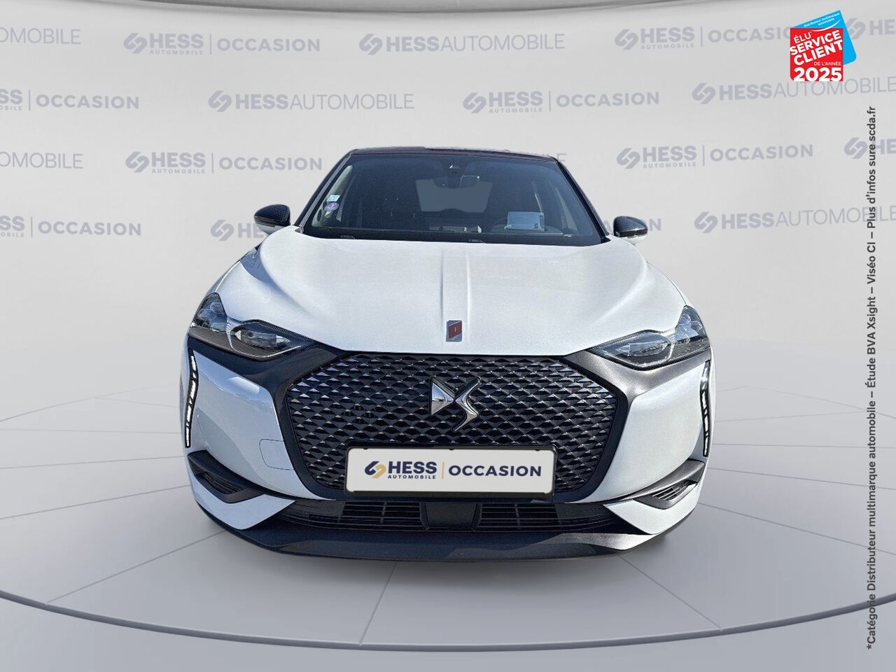Véhicule d'occasion DS DS 3 CROSSBACK PURETECH 155CH LA PREMIERE AUTOMATIQUE 126G SIEGES CHAUF/CUIR GPS CARPLAY HUD chez Renault Saint-Louis
