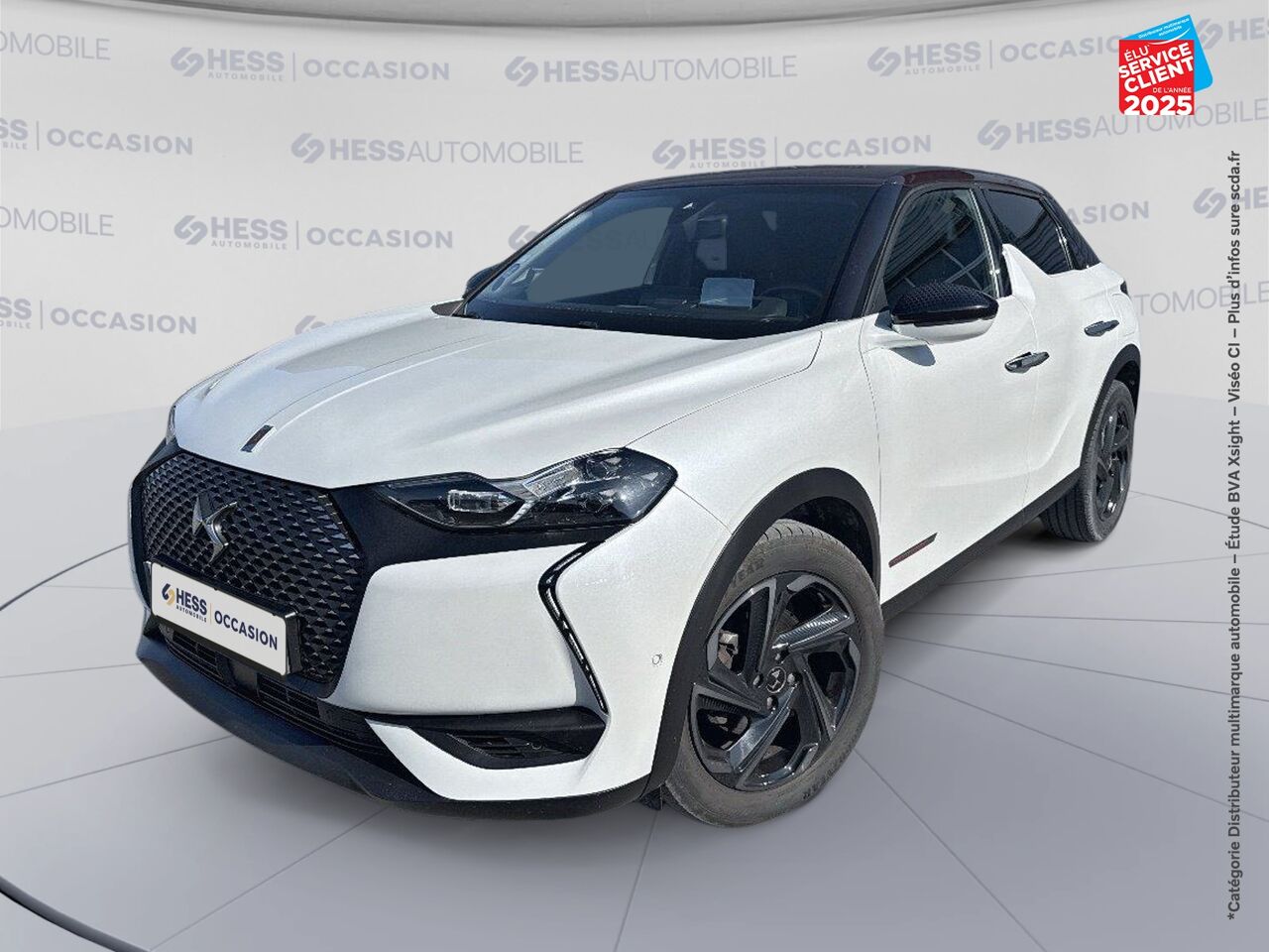 Véhicule d'occasion DS DS 3 CROSSBACK PURETECH 155CH LA PREMIERE AUTOMATIQUE 126G SIEGES CHAUF/CUIR GPS CARPLAY HUD chez Renault Saint-Louis
