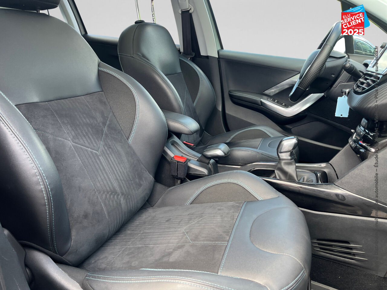 Véhicule d'occasion PEUGEOT 2008 1.2 PURETECH 110CH CROSSWAY SS chez Renault Saint-Louis