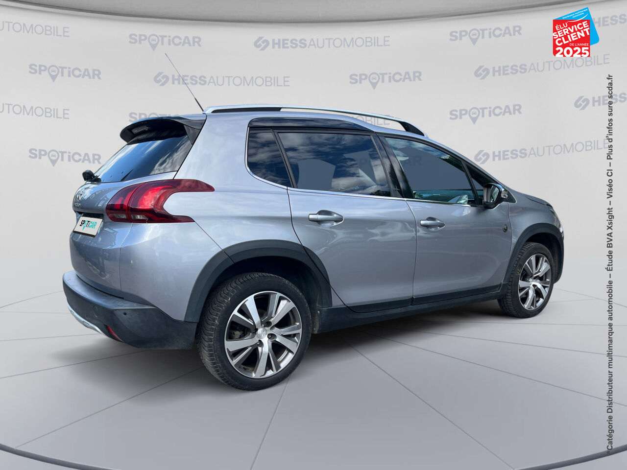 Véhicule d'occasion PEUGEOT 2008 1.2 PURETECH 110CH CROSSWAY SS chez Renault Saint-Louis