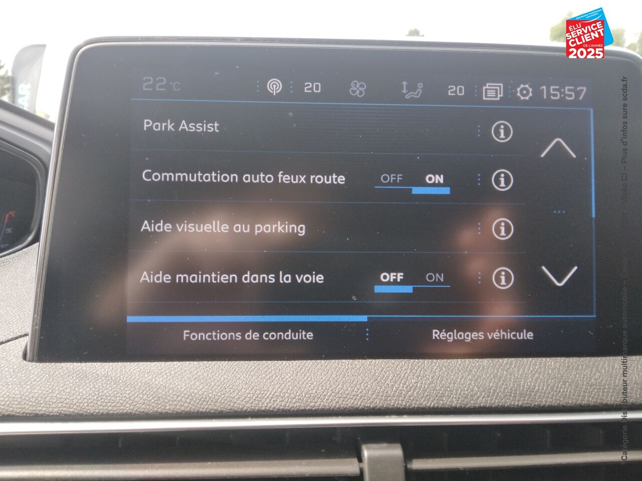 Véhicule d'occasion PEUGEOT 5008 2.0 BLUEHDI 180CH S/S GT EAT8 TOUVRANT SIEGES CHAUF/CUIR GPS CAMERA CARPLAY ATTELAGE chez Renault Saint-Louis