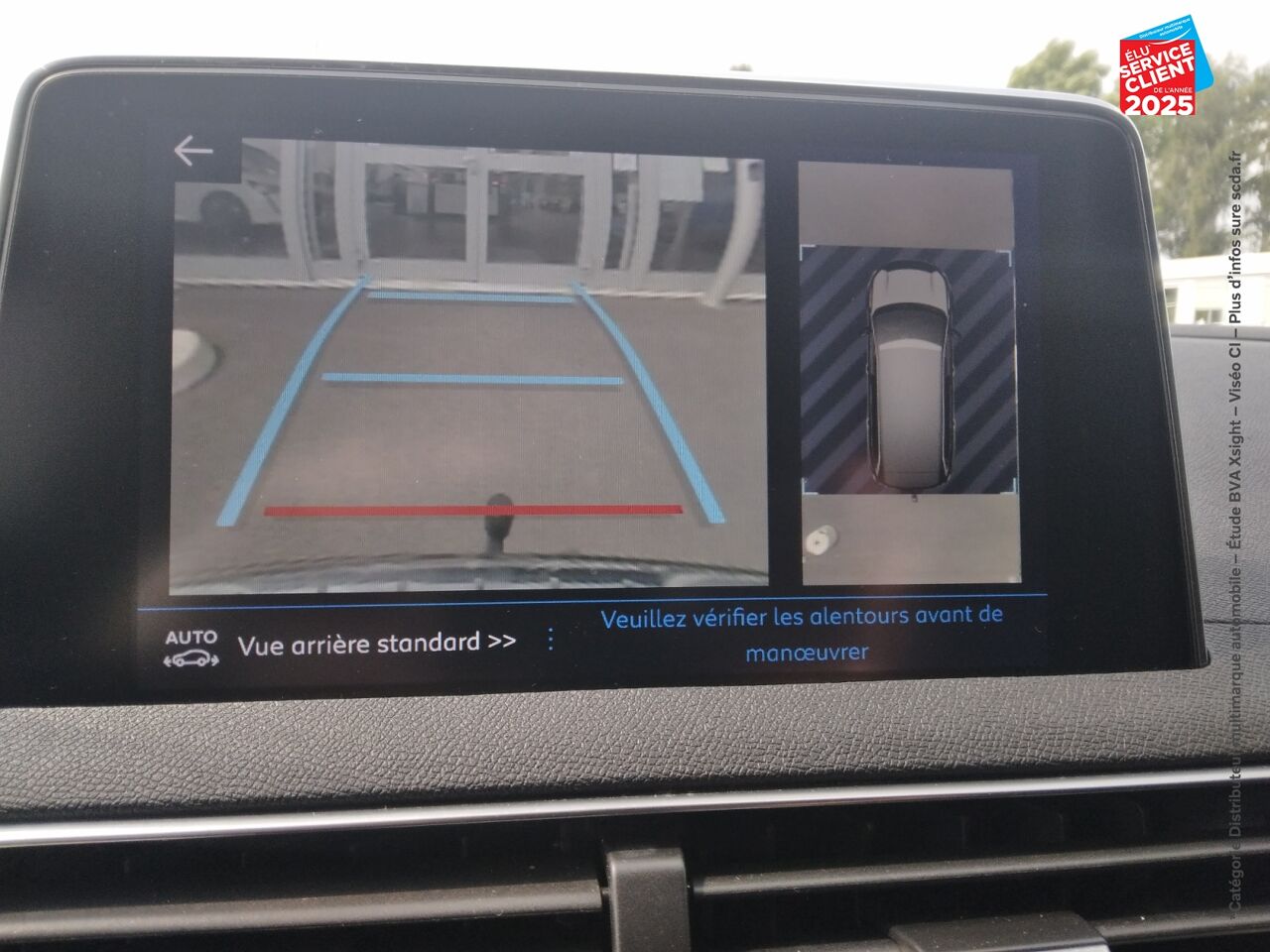 Véhicule d'occasion PEUGEOT 5008 2.0 BLUEHDI 180CH S/S GT EAT8 TOUVRANT SIEGES CHAUF/CUIR GPS CAMERA CARPLAY ATTELAGE chez Renault Saint-Louis