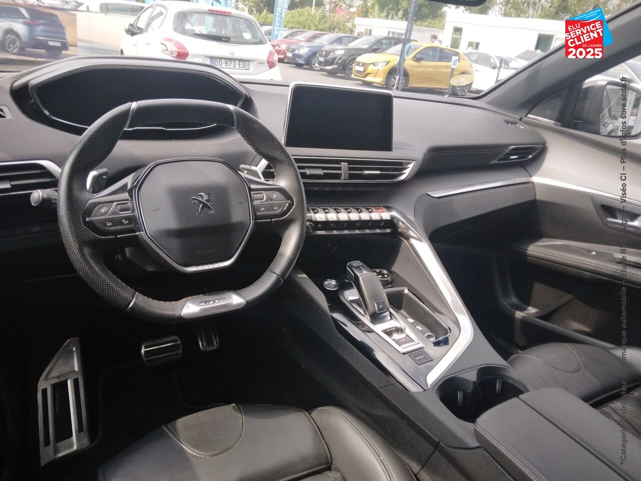 Véhicule d'occasion PEUGEOT 5008 2.0 BLUEHDI 180CH S/S GT EAT8 TOUVRANT SIEGES CHAUF/CUIR GPS CAMERA CARPLAY ATTELAGE chez Renault Saint-Louis