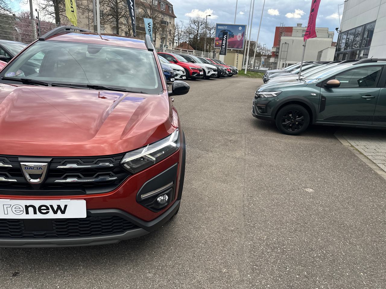 Véhicule d'occasion DACIA JOGGER 1.0 TCE 110CH SL EXTREME+ 7 PLACES GPS CAMERA chez Renault Sélestat