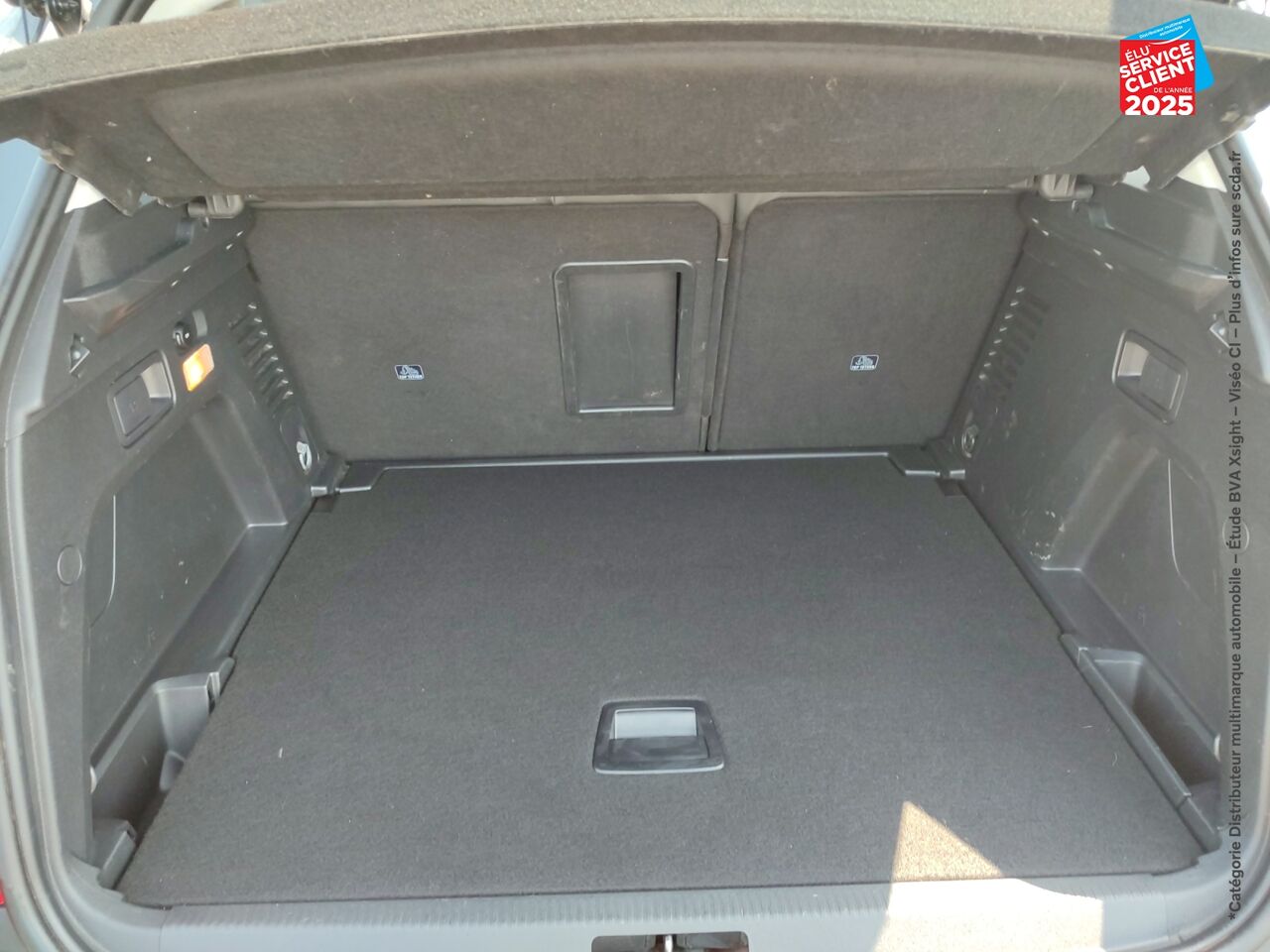 Véhicule d'occasion PEUGEOT 3008 1.2 PURETECH 130CH S/S ALLURE BUSINESS EAT8 CAMERA GPS chez Hyundai Epernay