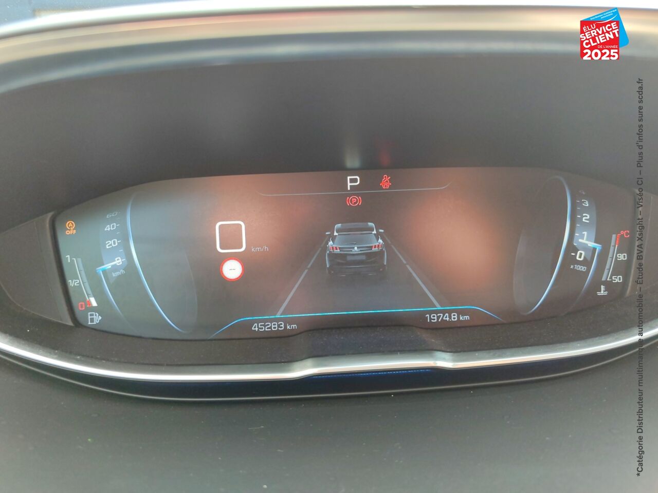 Véhicule d'occasion PEUGEOT 3008 1.2 PURETECH 130CH S/S ALLURE BUSINESS EAT8 CAMERA GPS chez Hyundai Epernay